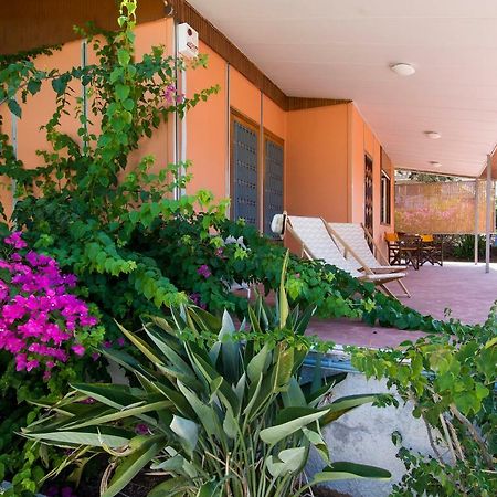 The Boucamviglia Beach House Saronida Buitenkant foto