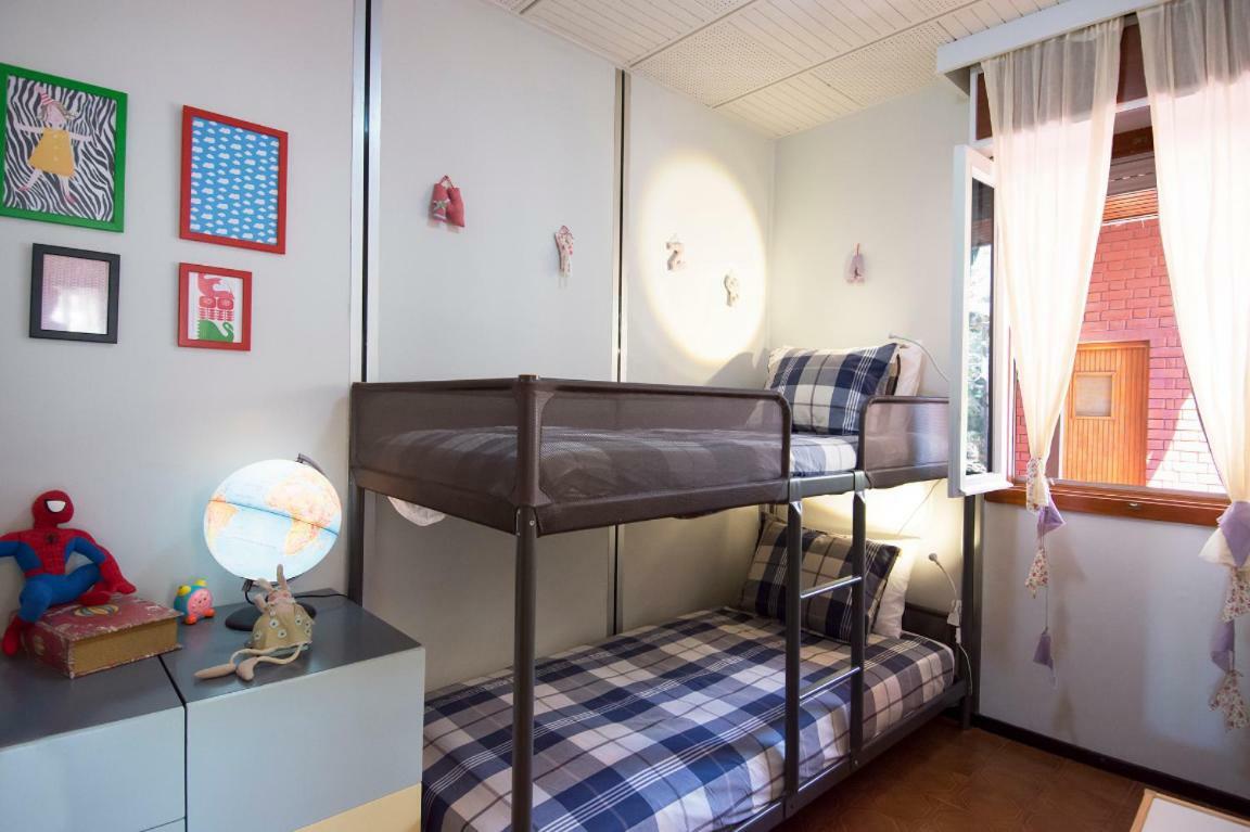 The Boucamviglia Beach House Saronida Buitenkant foto