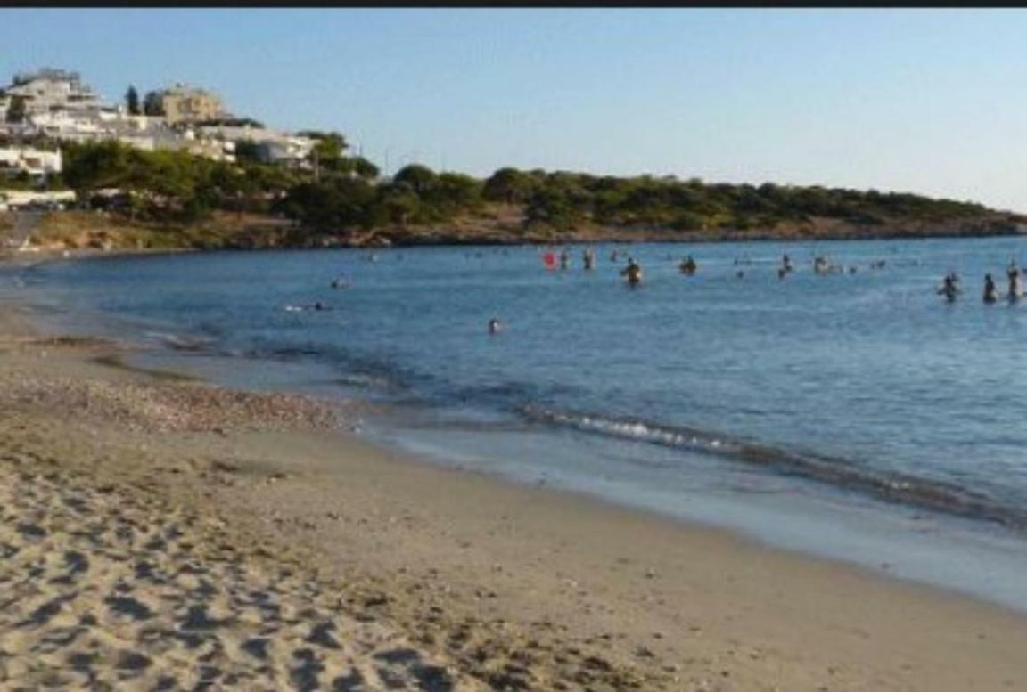 The Boucamviglia Beach House Saronida Buitenkant foto