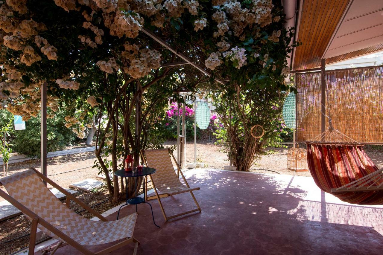 The Boucamviglia Beach House Saronida Buitenkant foto